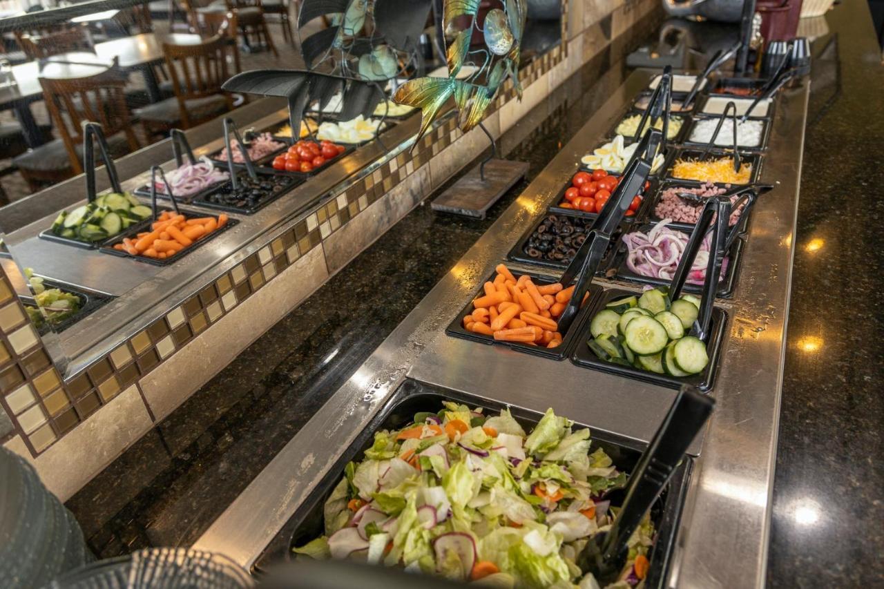 Holiday Inn Detroit Lakes By Ihg Exterior foto