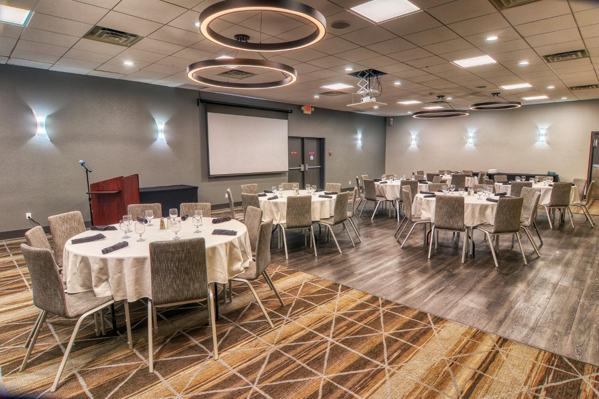 Holiday Inn Detroit Lakes By Ihg Exterior foto